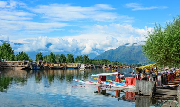 shrinagar-dallake-kashmir